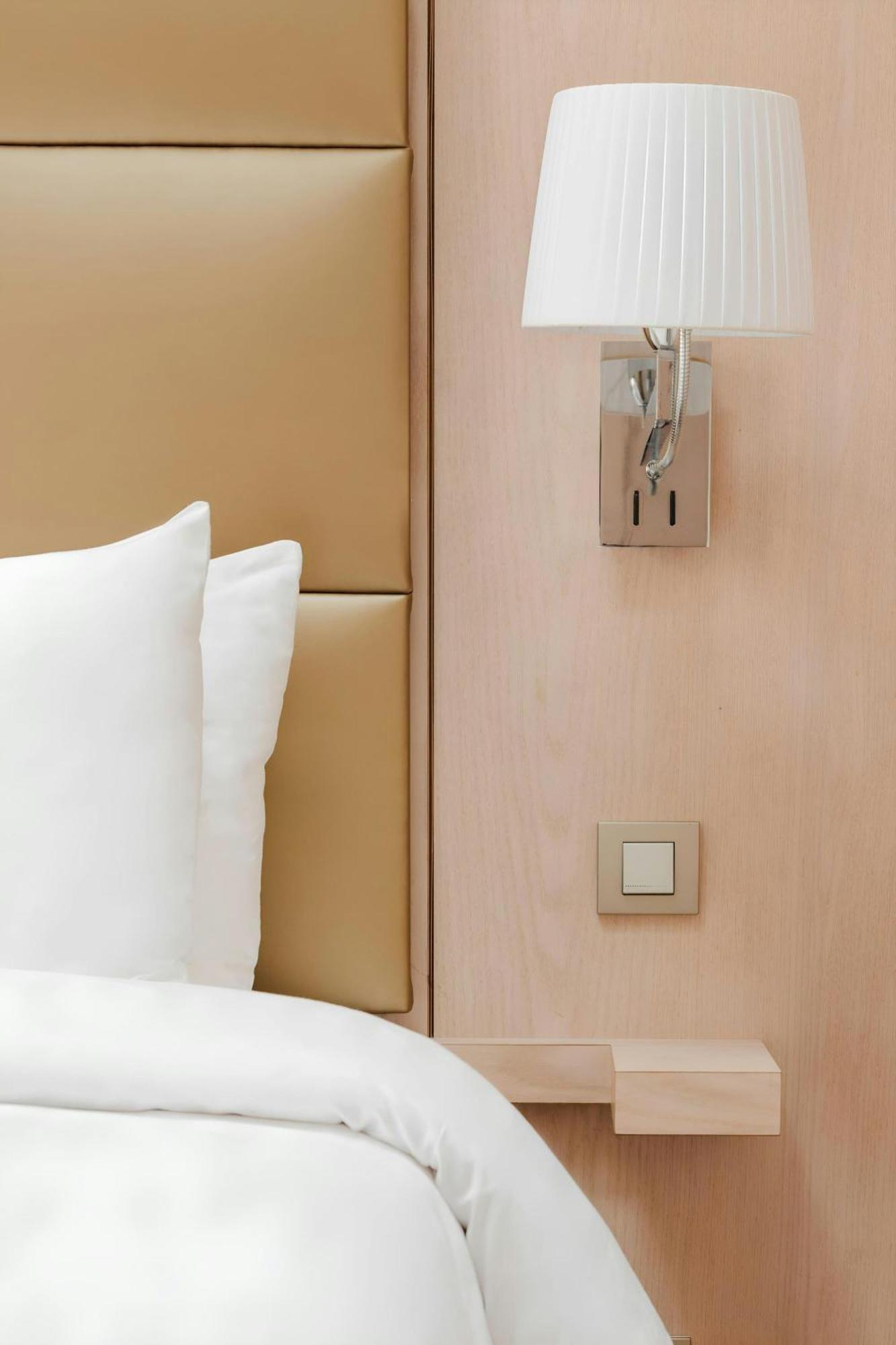 Hotel Sonder L'edmond Parc Monceau 4*